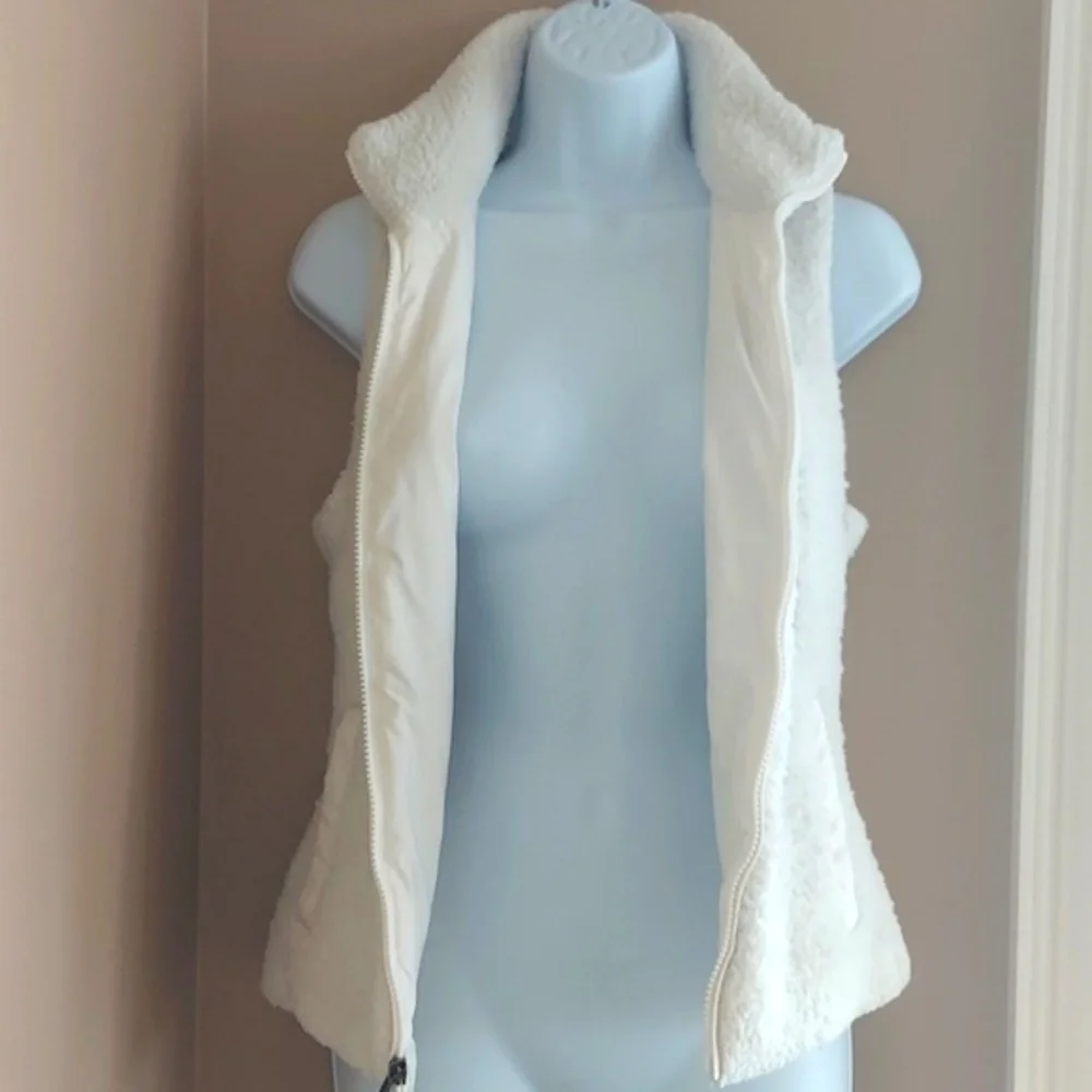 Women's Patagonia Los Gatos Fleece Vest - White - size XS - Picture 5 of 10